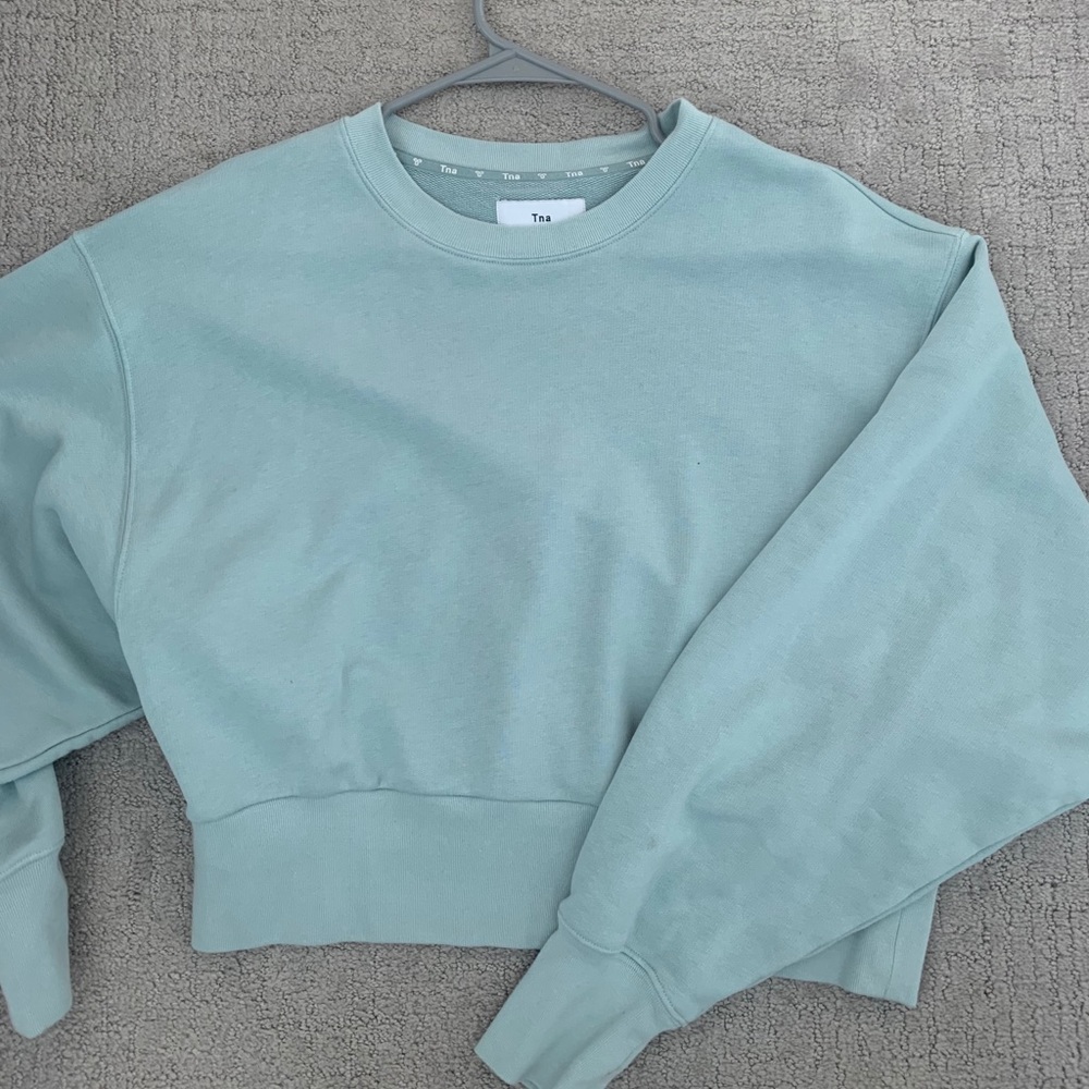 Cropped Aritzia Crew